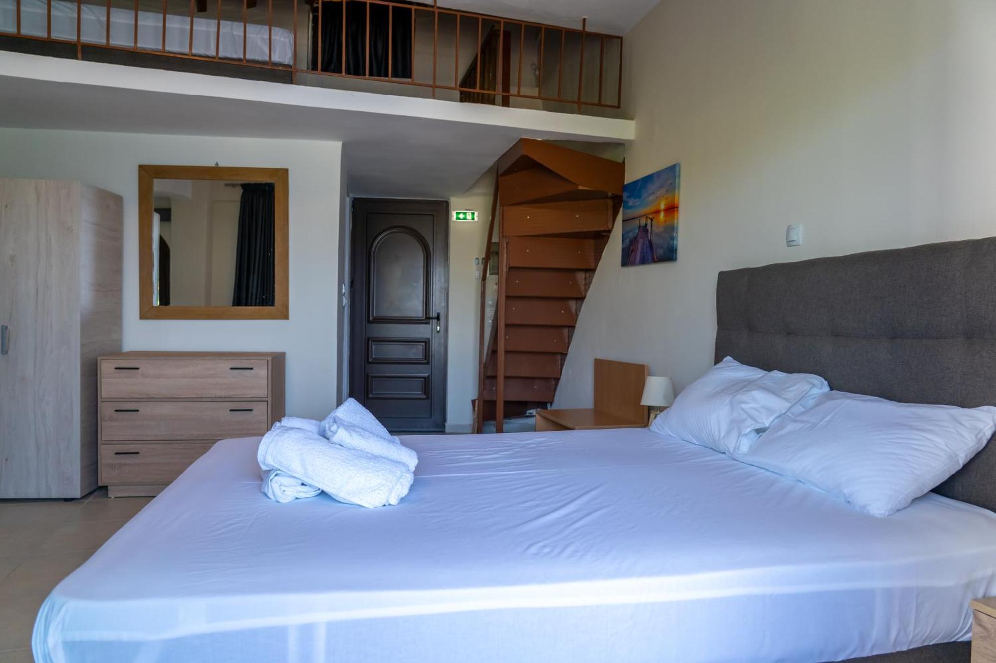 Prego Living Apartments Vathi  Eksteriør bilde